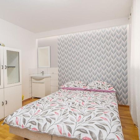 Pod Roza Wiatrow Apartment Kolobrzeg Luaran gambar