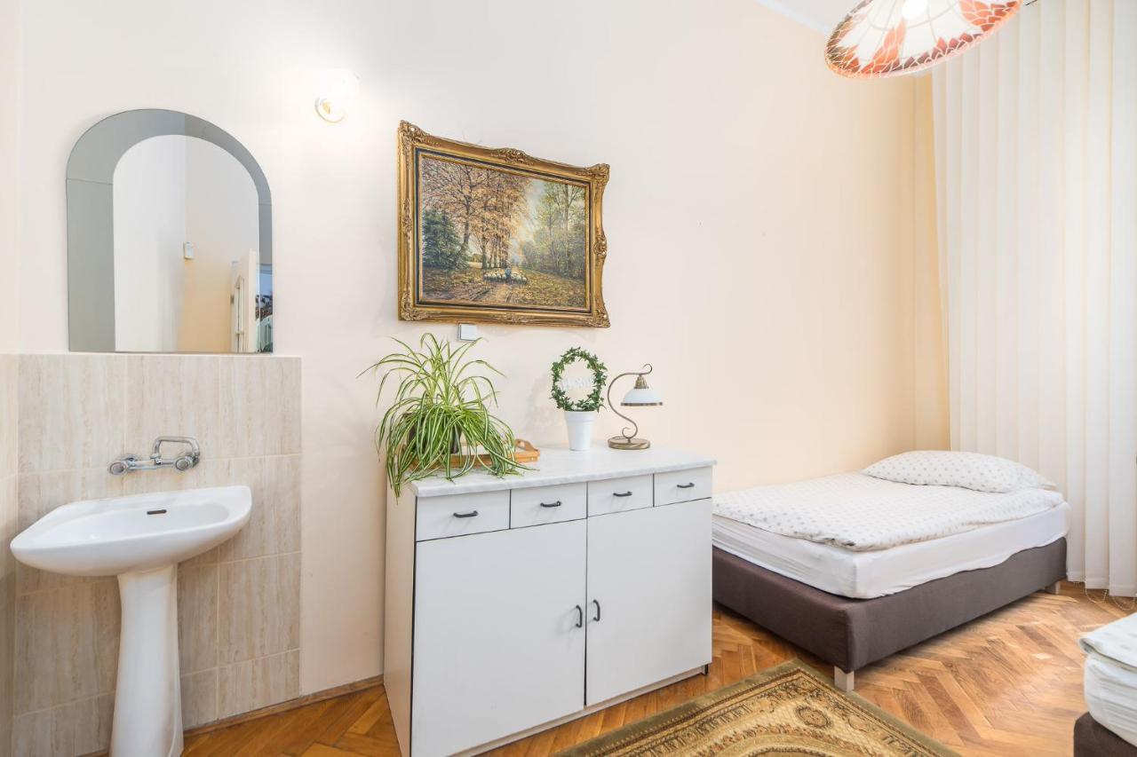 Pod Roza Wiatrow Apartment Kolobrzeg Luaran gambar